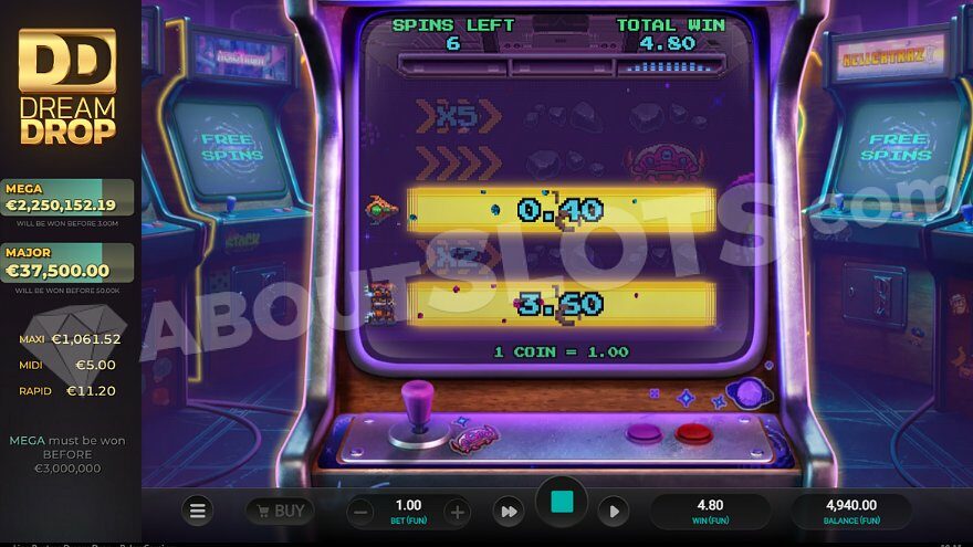 Win lines three and five highlighted during free spins mode.