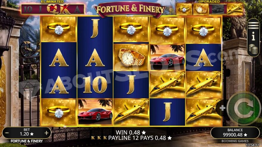 Free Spins bonus game showing Q and K symbols disappearing in the left corner.